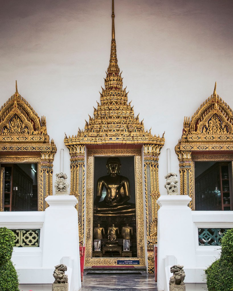 Golden doorway to a temple in the Wat Pho complex