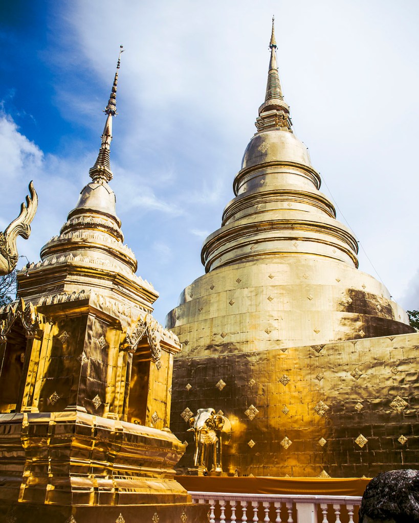 The Phrathatluang (main chedi) at Wat Phra Singh.